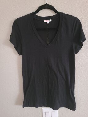 Sundry Black V-Neck Short Sleeve Tee Size 1